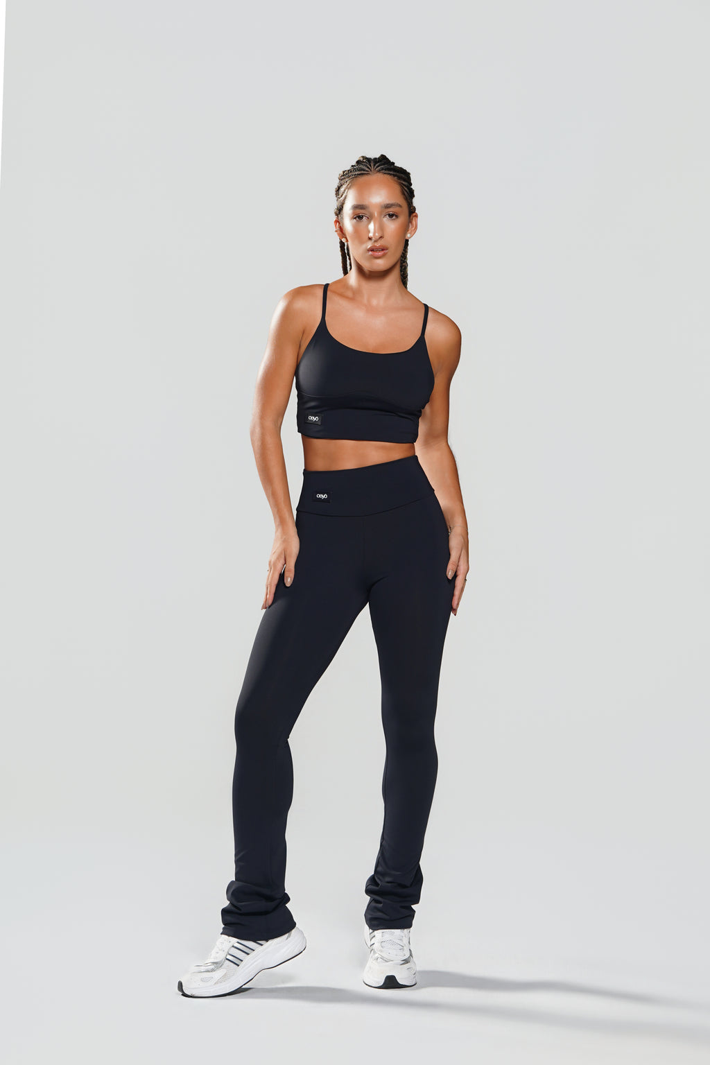Top Fitness Feminino Preto CEYÓ com Alças Finas e Decote Redondo