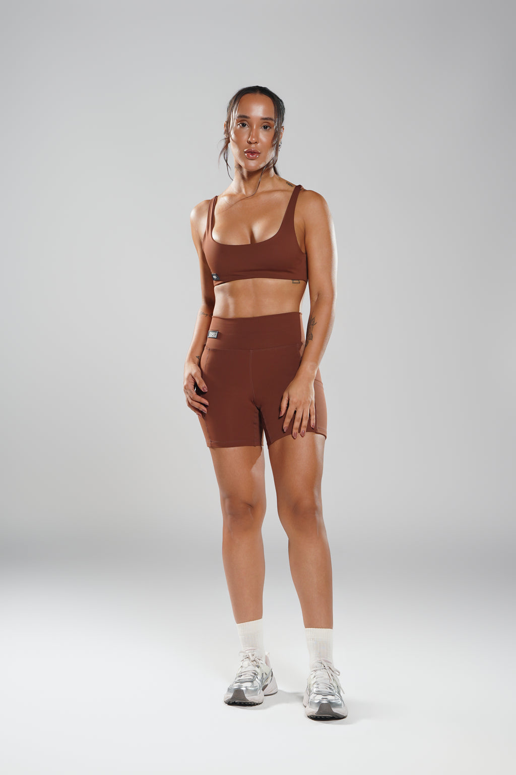 Short Fitness Feminino Marrom CEYÓ Cintura Alta